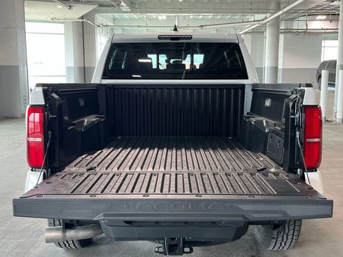 New 2026 Toyota Tacoma TRD Off-Road AWD/4WD image 9