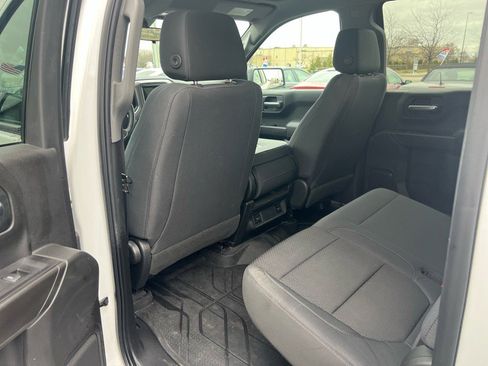 Used 2019 Chevrolet Silverado 1500 Custom w/ Custom Value Package image 13