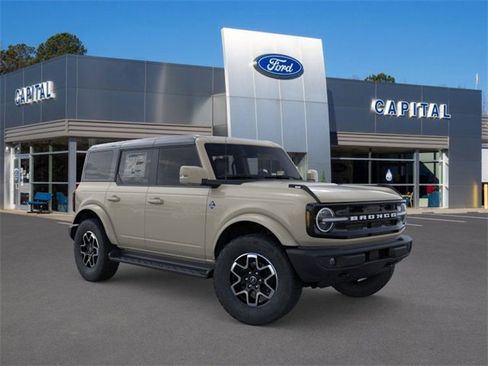 New 2025 Ford Bronco Outer Banks image 7
