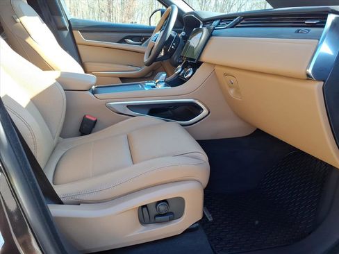 Certified 2023 Jaguar F-PACE S image 3