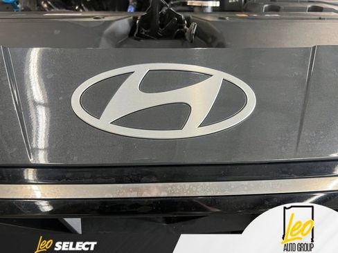 Used 2025 Hyundai Elantra SEL FWD image 9