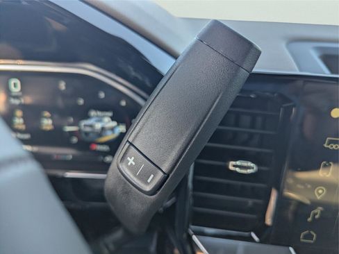 New 2026 GMC Sierra 2500 SLT w/ SLT Premium Package image 17