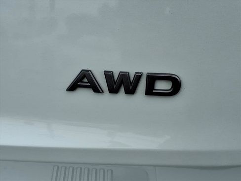 Certified 2025 Nissan Rogue SV image 16