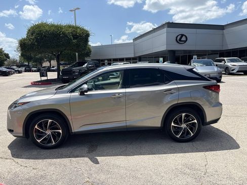 Used 2017 Lexus RX 350 FWD w/ Luxury Package image 2