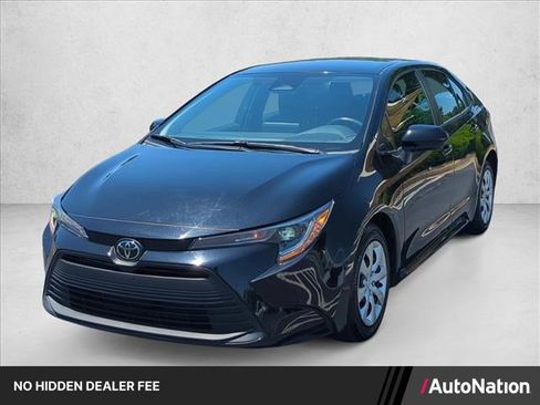 Certified 2024 Toyota Corolla LE FWD image 1