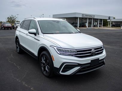 Used 2023 Volkswagen Tiguan SE