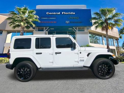 Used 2023 Jeep Wrangler Unlimited Sahara w/ Cold Weather Group image 4