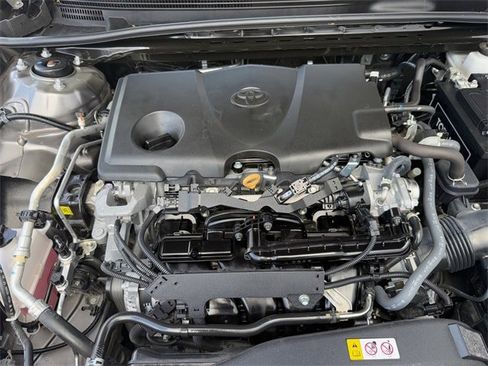 Used 2023 Toyota Camry SE image 30