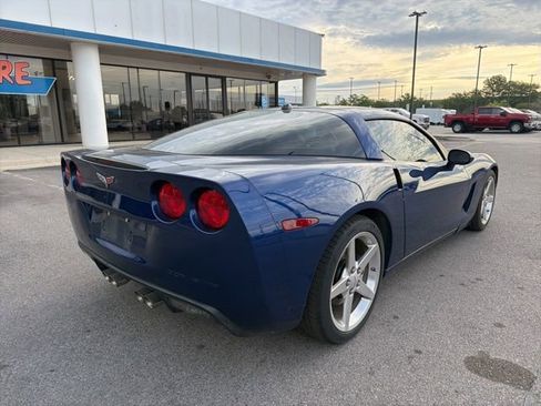 Used 2005 Chevrolet Corvette Coupe w/ Preferred Equipment Group image 4