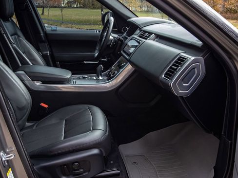 Used 2019 Land Rover Range Rover Sport Supercharged image 22