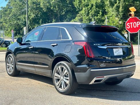 Used 2021 Cadillac XT5 Premium Luxury FWD image 4