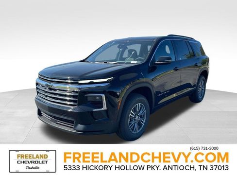 New 2026 Chevrolet Traverse LT w/ LPO, Floor Liner Package image 7