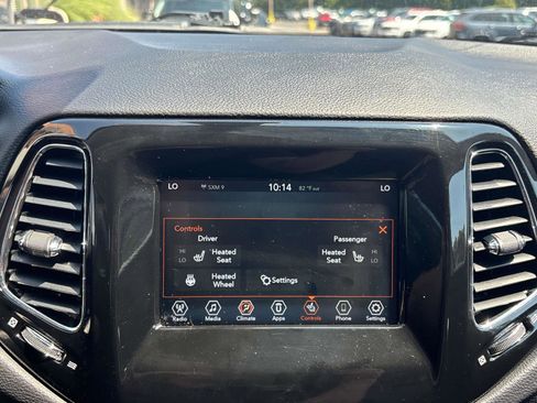 Used 2020 Jeep Compass Latitude image 17