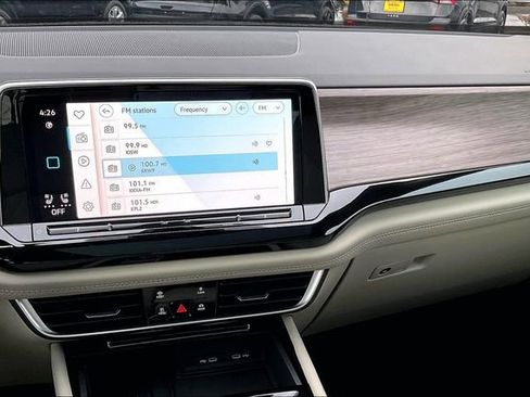 New 2025 Volkswagen Atlas SEL Premium R-Line image 8