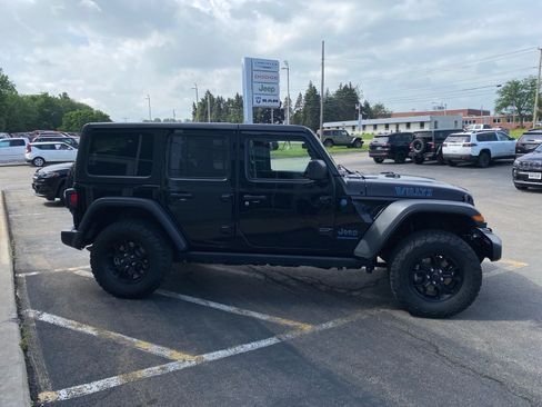 Used 2025 Jeep Wrangler Unlimited Sport S 4xe AWD/4WD image 6