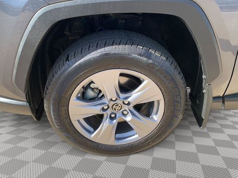 Used 2025 Toyota RAV4 XLE w/ Convenience Package AWD/4WD image 20