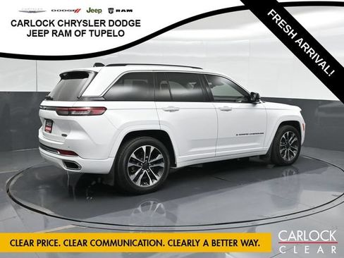 Used 2023 Jeep Grand Cherokee Overland w/ Luxury Tech Group IV AWD/4WD image 3