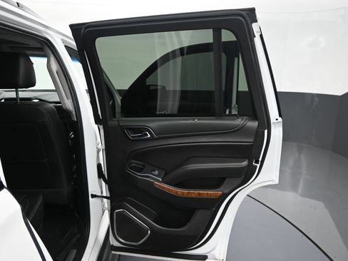 Used 2018 Chevrolet Tahoe Premier AWD/4WD image 36