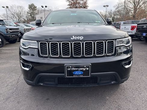 Used 2022 Jeep Grand Cherokee Laredo X image 2