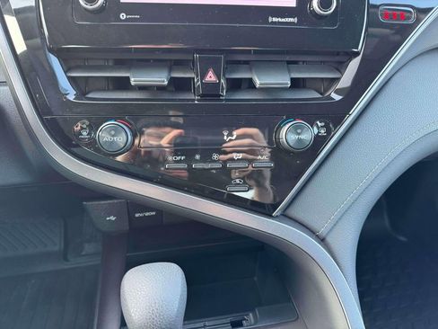 Used 2023 Toyota Camry LE image 28