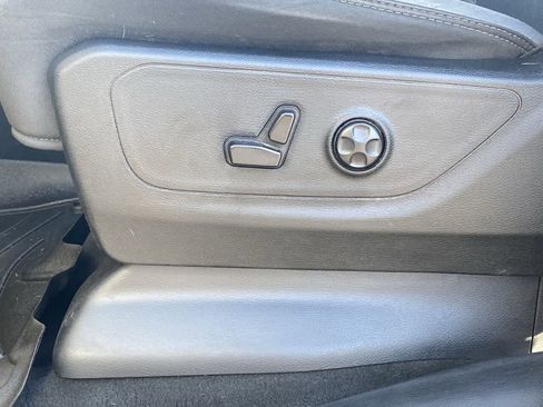 Used 2020 RAM 1500 Big Horn AWD/4WD image 12