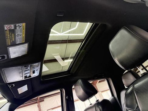 Used 2020 Toyota Tacoma TRD Off-Road w/ TRD Premium Off Road Package image 30