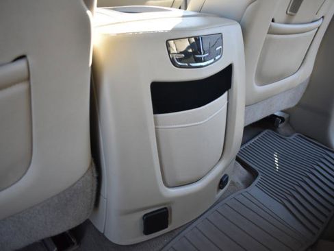 Used 2019 Cadillac Escalade ESV Luxury image 39