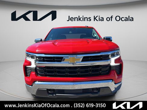 Used 2023 Chevrolet Silverado 1500 LT AWD/4WD image 8