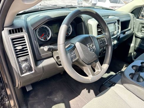 Used 2022 RAM 1500 Tradesman w/ Tradesman SXT Package RWD image 10