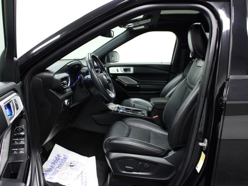 Used 2022 Ford Explorer ST w/ Equipment Group 401A image 12