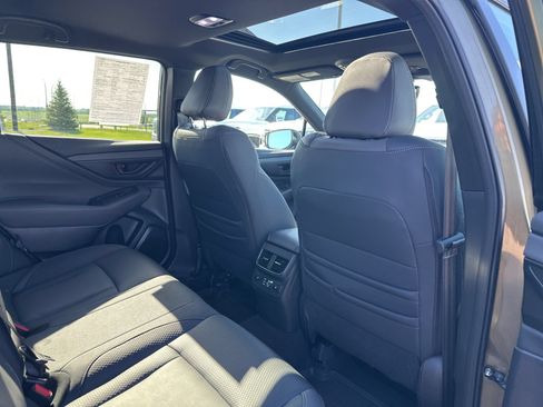 Used 2025 Subaru Outback Wilderness AWD/4WD image 32