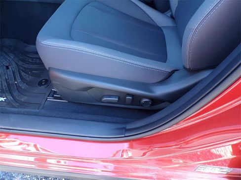 Certified 2025 Subaru Crosstrek 2.0i Premium image 19