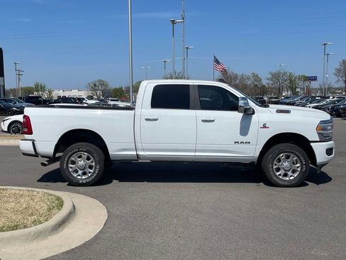 Used 2024 RAM 2500 Laramie AWD/4WD image 8