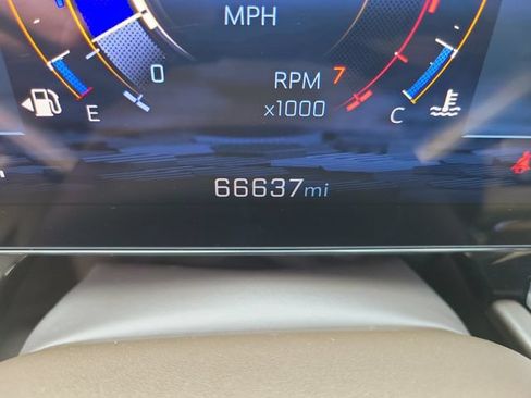 Used 2025 Chevrolet Suburban LT AWD/4WD image 26