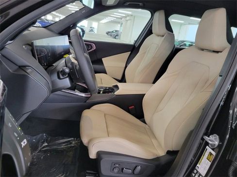 New 2025 BMW X3 xDrive30i w/ Convenience Package image 8