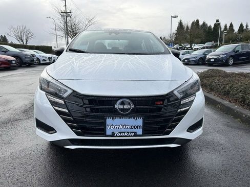 New 2025 Nissan Versa SR w/ Trunk Package image 2