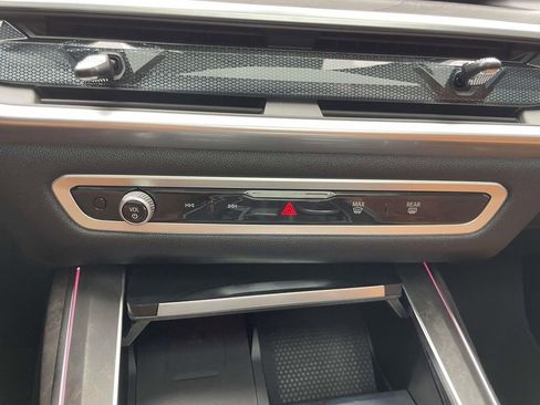 Used 2025 BMW X7 xDrive40i image 29