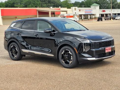 New 2026 Kia Sportage EX FWD image 1