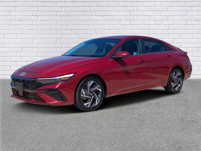 Used 2025 Hyundai Elantra SEL