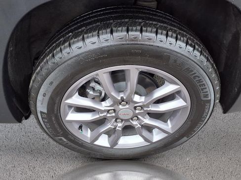 Used 2023 GMC Terrain SLT image 35