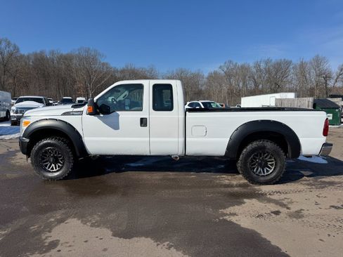 Used 2016 Ford F250 XL w/ Power Equipment Group image 2