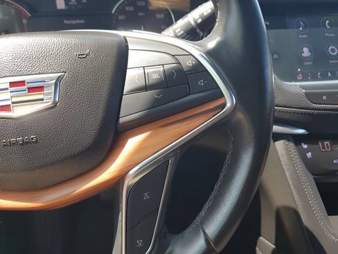 Used 2020 Cadillac XT5 Premium Luxury FWD image 23