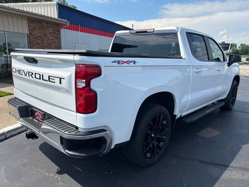 Used 2023 Chevrolet Silverado 1500 LT AWD/4WD image 3