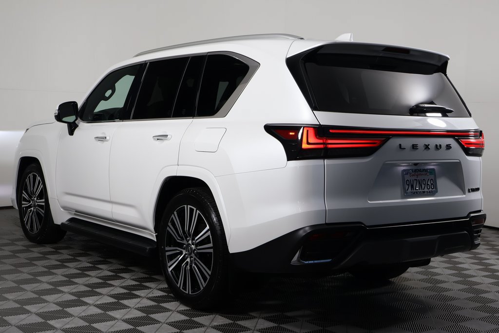 Certified 2026 Lexus LX 600 4WD w/ Luxury Package image 6