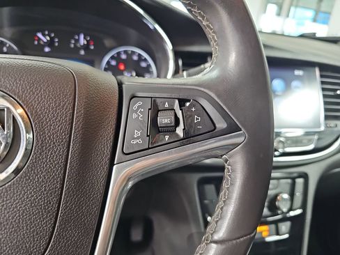 Used 2020 Buick Encore Preferred w/ Safety Package image 22