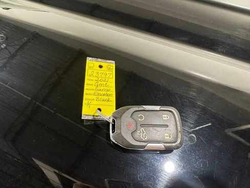 Used 2021 GMC Sierra 1500 Elevation w/ Preferred Package image 48