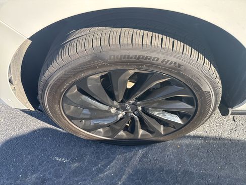 Used 2020 Lincoln Navigator Reserve w/ Equipment Group 208A Reserve image 2