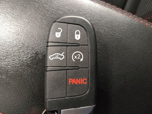 Used 2020 Jeep Compass Trailhawk w/ Safety & Security Group AWD/4WD image 32