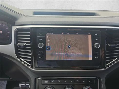 Used 2023 Volkswagen Atlas Cross Sport SEL R-Line AWD/4WD image 13