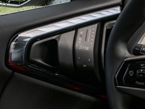 New 2025 BMW X3 xDrive30i w/ Premium Package image 13